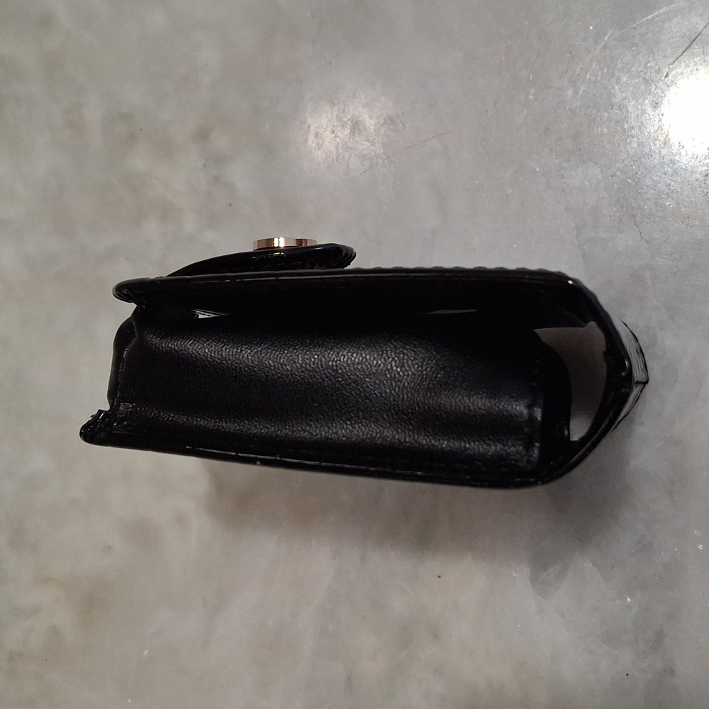 Cosmetic Case - Picture 3 of 6